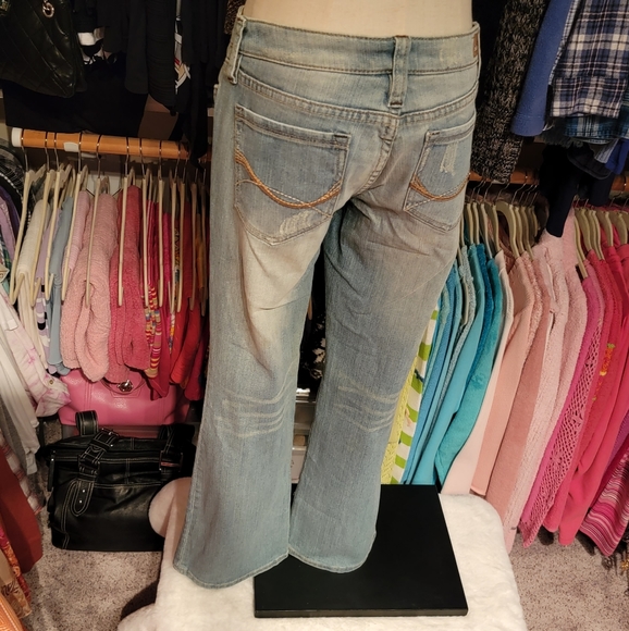 Refuge ♡ Sweet Cute 'n Sexy Denim Faded-Distressed-Embroidered Blue Jeans 7S - Picture 12 of 17